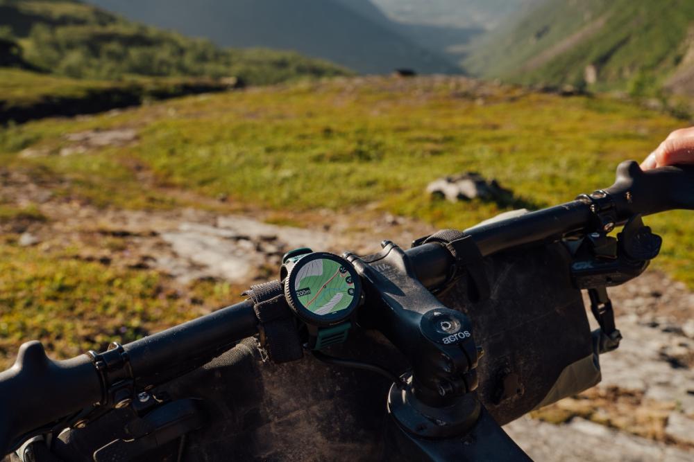 Multisportovní hodinky Suunto Vertical 2