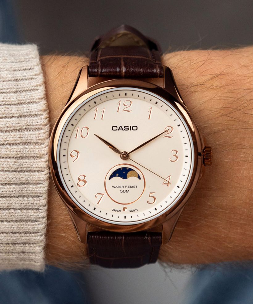 Hodinky Casio Classic Moonphase