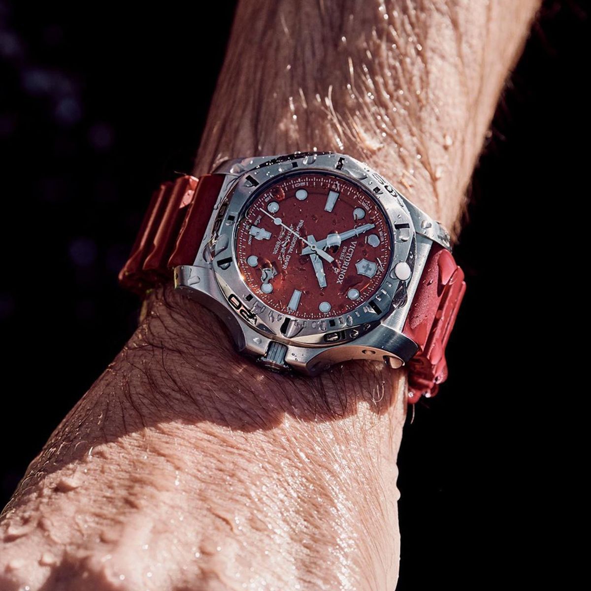 Pánské hodinky Victorinox I.N.O.X. Professional Diver 241736