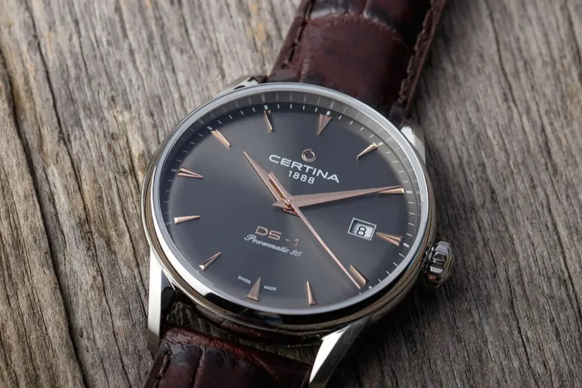 Pánské hodinky Certina Urban DS-1 s koženým řemínkem a datumovým kalendářem