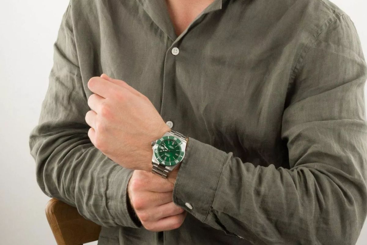 Epos Sportive Diver Automatic 42 mm obálka