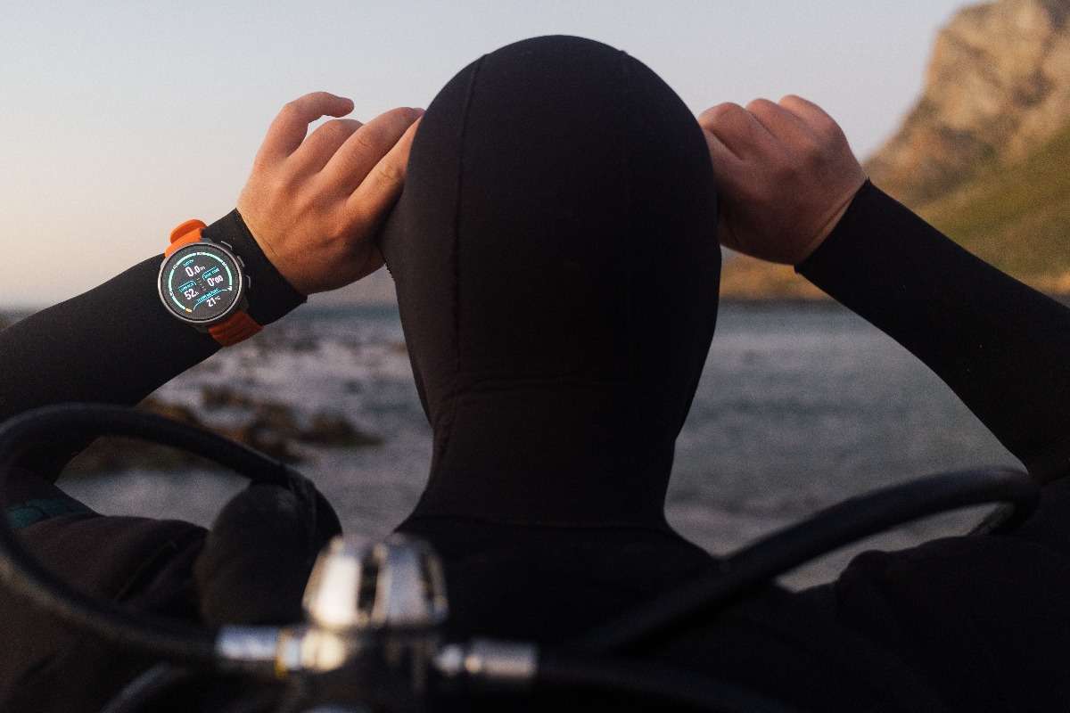 Potápěčský počítač a sportovní hodinky Suunto Ocean