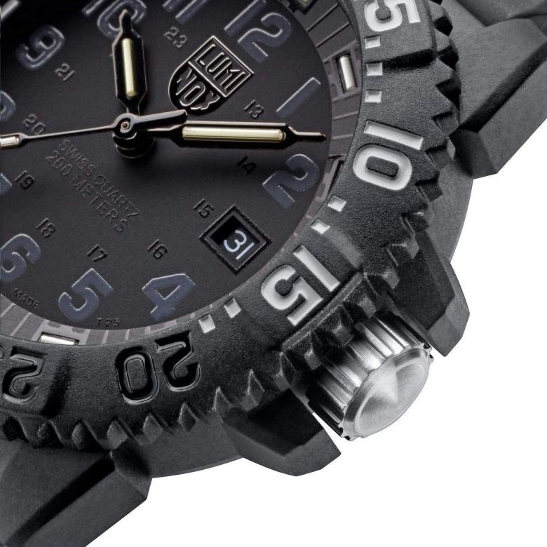 Zegarek Luminox XS.3051.GO.NSF - rámeček