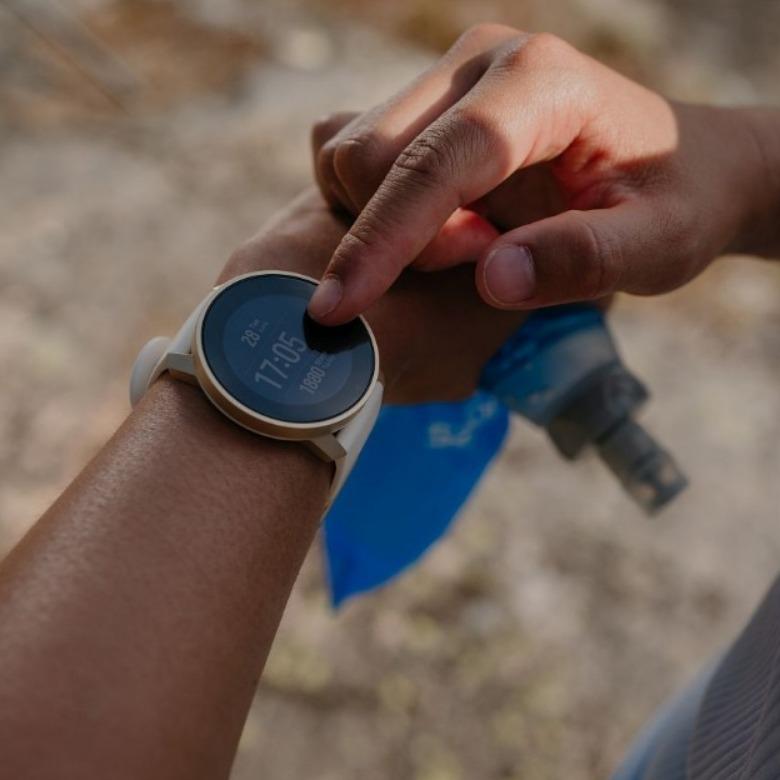 Sportovní hodinky Suunto 9 Peak Pro Pearl Gold SS050824000