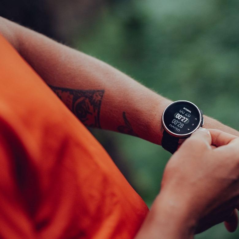 Suunto Race Titanium Charcoal + HR pás SS050932000HR